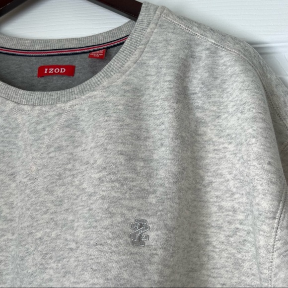 NWOT! IZOD Crew Neck Sweatshirt 2XL - Picture 2 of 6
